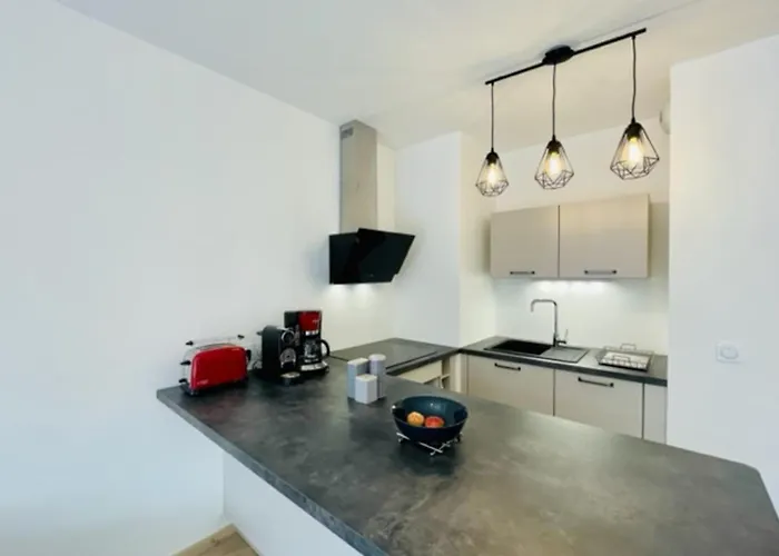 Charming New Flat With Balcony *