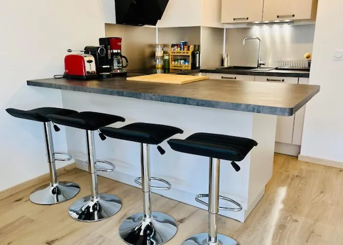 Appartement Charming New Flat With Balcony